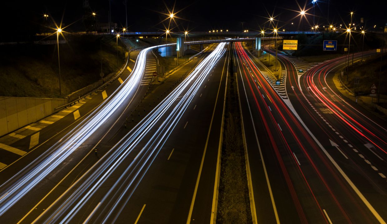 The Role of Reserve Prices in Car Auctions: Exploring the Significance of "Reserve Off"
